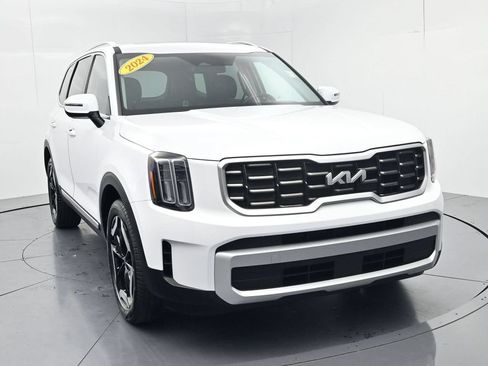 Certified 2024 Kia Telluride S w/ S Sunroof Package AWD/4WD image 2