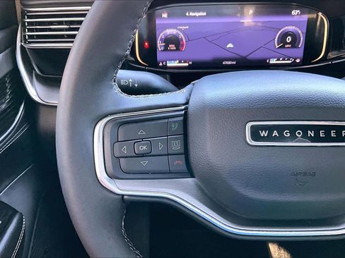 Used 2023 Jeep Wagoneer Series II image 24