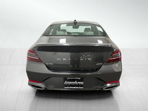 Used 2025 Genesis G70 2.5T image 6