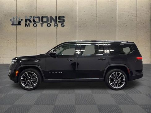 Used 2022 Jeep Wagoneer Series III w/ Premium Group I image 4