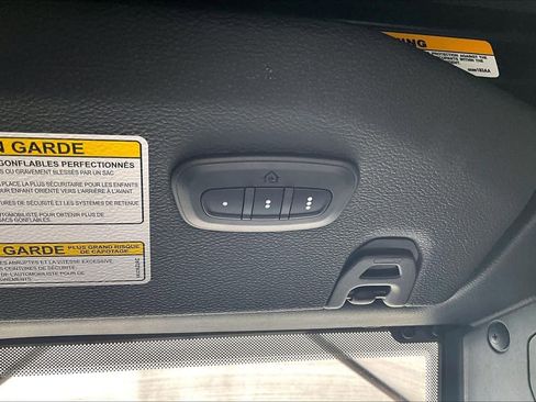 Used 2021 Jeep Wrangler Unlimited Sahara AWD/4WD image 32