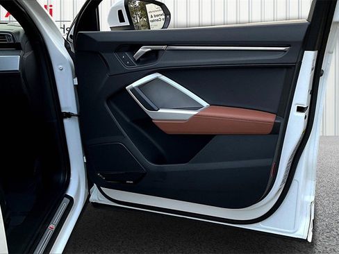 Used 2024 Audi Q3 2.0T Premium Plus image 28