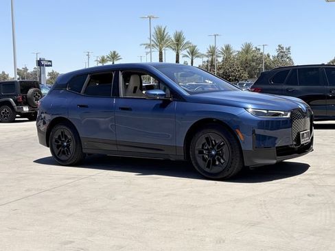 Certified 2024 BMW iX xDrive50 w/ Premium Package AWD/4WD image 5