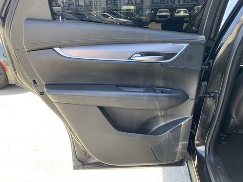 Used 2019 Cadillac XT5 Premium Luxury FWD image 19