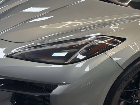 Used 2024 Chevrolet Corvette Z06 w/ Z07 Performance Package image 11