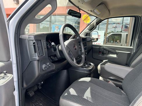Used 2025 GMC Savana 2500 w/ Driver Convenience Package RWD image 8