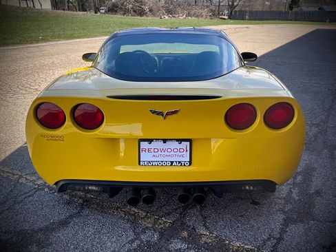 Used 2007 Chevrolet Corvette Coupe w/ Preferred Equipment Group image 4