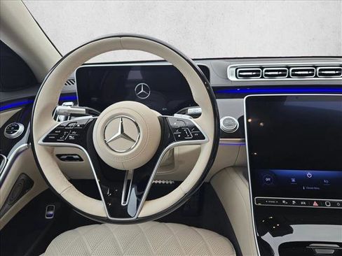 Used 2024 Mercedes-Benz S 580e 4MATIC Sedan image 15