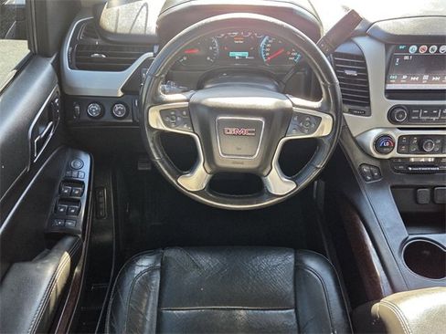 Used 2017 GMC Yukon SLT w/ Open Road Package image 7
