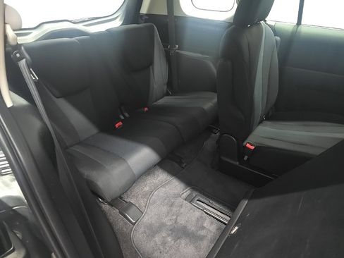 Used 2013 MAZDA MAZDA5 Sport image 8