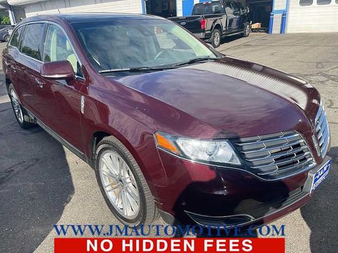 Used 2018 Lincoln MKT AWD w/ Technology Package image 5