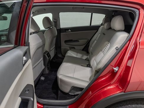 Used 2018 Kia Sportage LX w/ LX Technology Package AWD/4WD image 13