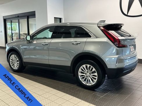 Used 2024 Cadillac XT4 Luxury w/ Cold Weather Package FWD image 3