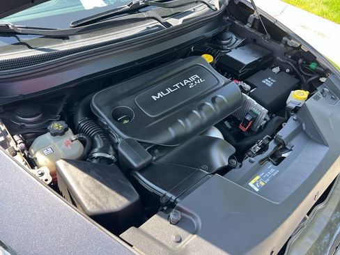 Used 2015 Jeep Cherokee Latitude FWD image 41