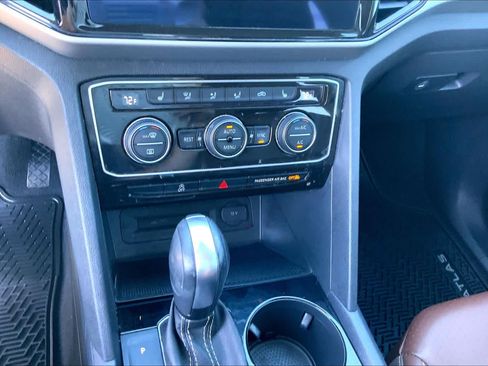 Used 2022 Volkswagen Atlas SE FWD image 35