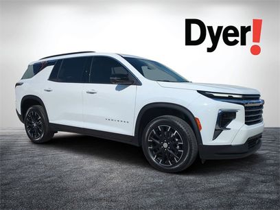 Used 2025 Chevrolet Traverse LT w/ Sun and Wheel Package