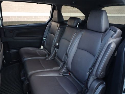 Used 2018 Honda Odyssey Elite image 18