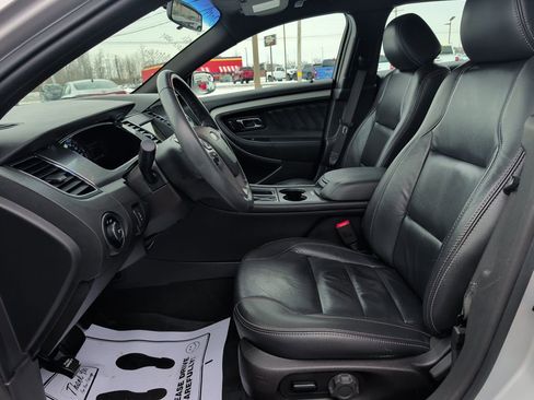 Used 2019 Ford Taurus SEL w/ Equipment Group 201A image 8