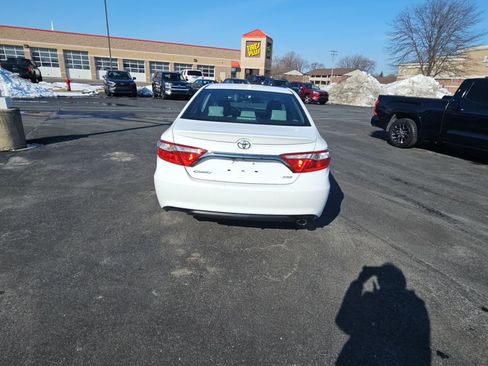 Used 2016 Toyota Camry XSE w/ Moonroof Package image 4