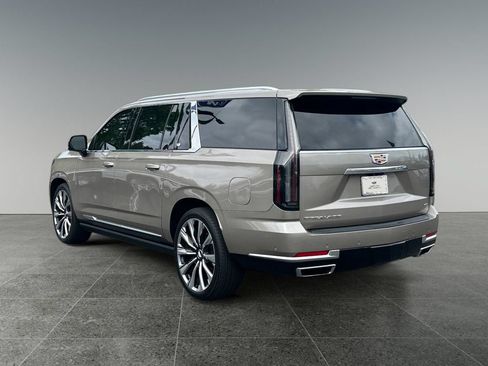 Certified 2025 Cadillac Escalade ESV Premium Luxury Platinum AWD/4WD image 3