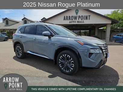 Used 2025 Nissan Rogue Platinum w/ Platinum Premium Package