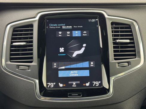 Used 2020 Volvo XC90 T6 Momentum image 23