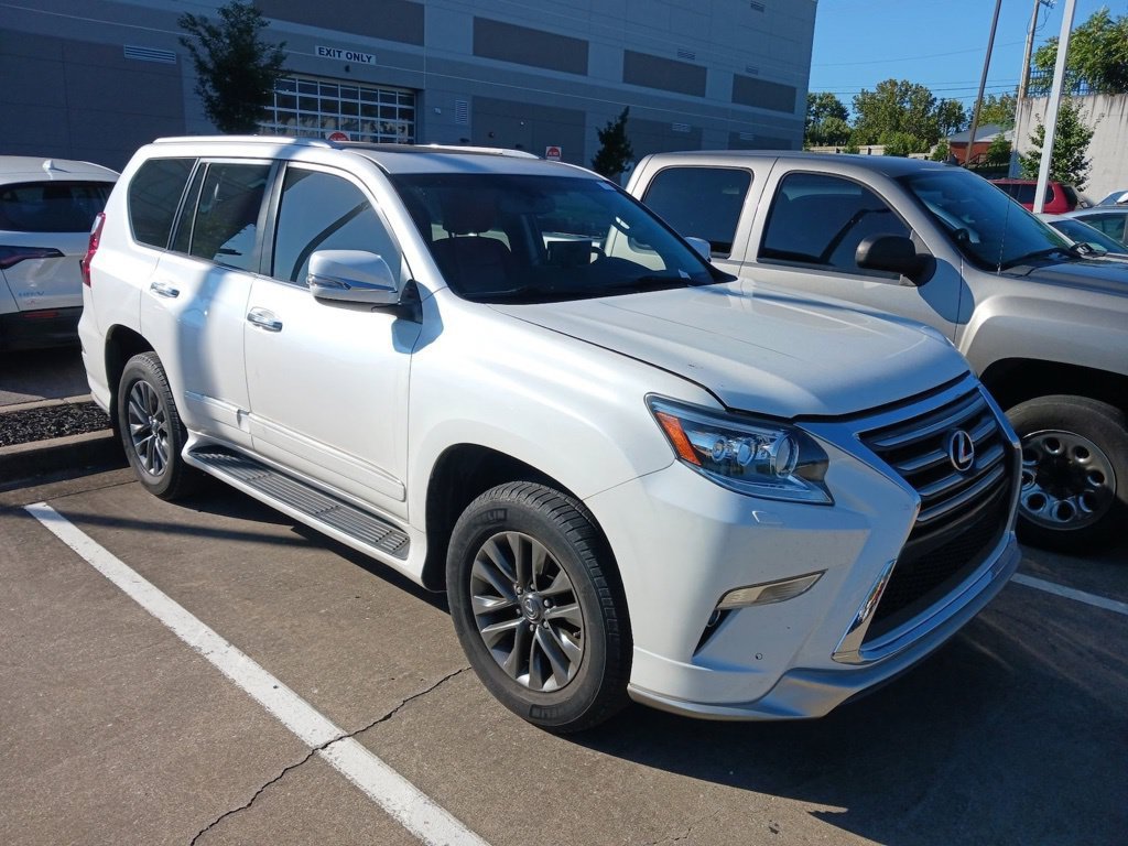 Used 2017 Lexus GX 460 Premium AWD/4WD image 2