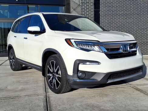 Used 2019 Honda Pilot Touring image 1