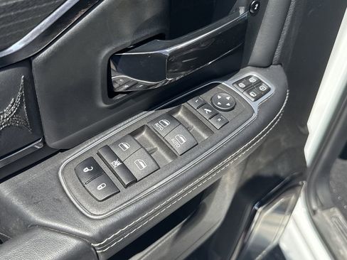 Used 2024 RAM 2500 Limited AWD/4WD image 11
