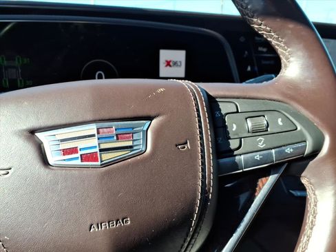 Used 2021 Cadillac Escalade ESV Sport Platinum image 30