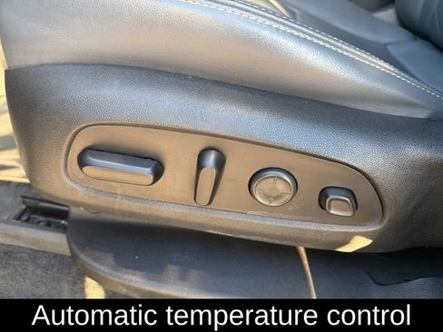 Used 2021 Buick Enclave Premium w/ Sun and Sites Package image 22