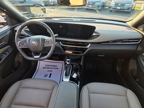 Used 2026 Buick Envista Avenir FWD image 33