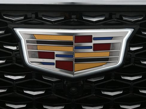 Used 2025 Cadillac Escalade ESV Premium Luxury image 34