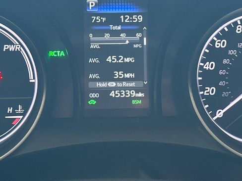 Used 2023 Toyota Camry SE w/ Audio Upgrade Package image 24