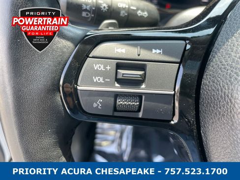 Used 2025 Honda Pilot Elite image 13