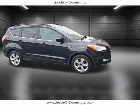 Used 2015 Ford Escape SE w/ Equipment Group 201A image 19