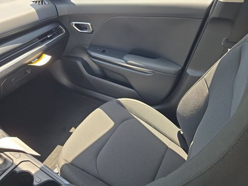 New 2026 Kia K4 FWD image 15
