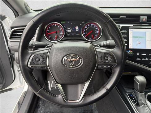 Used 2019 Toyota Camry XSE image 14