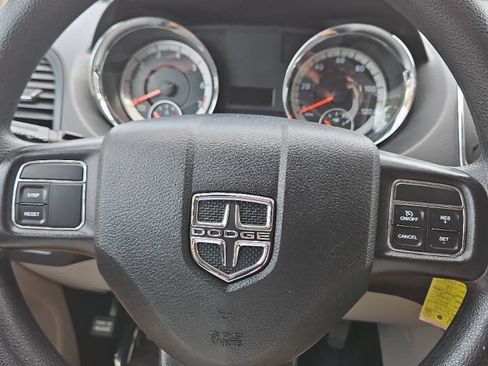 Used 2017 Dodge Grand Caravan SE w/ Power Window Group FWD image 17