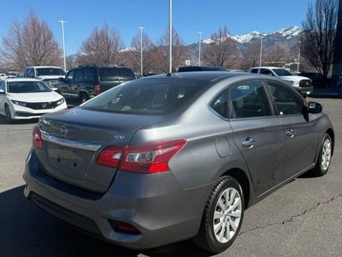 Used 2017 Nissan Sentra SV image 2