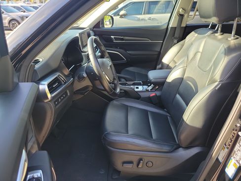 Used 2022 Kia Telluride S FWD image 22
