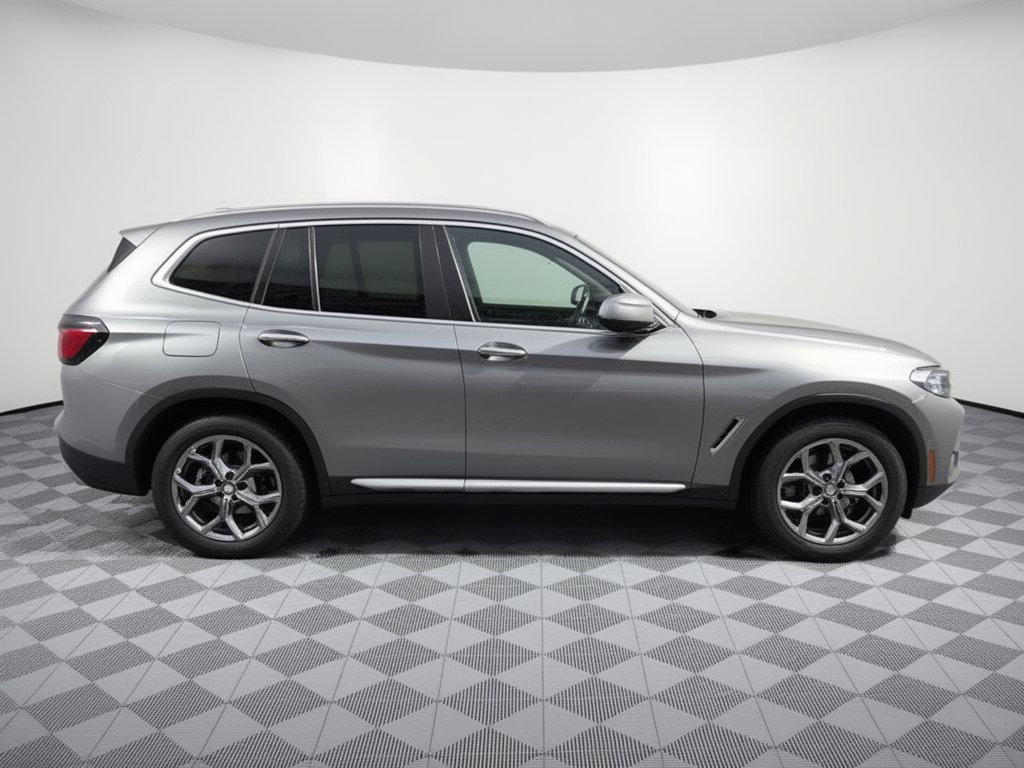 Used 2023 BMW X3 xDrive30i w/ Premium Package w/ZPA AWD/4WD image 8