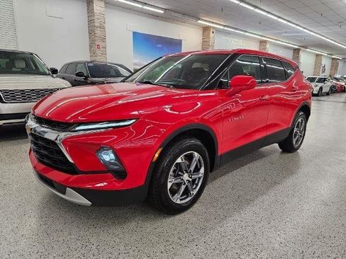 Used 2023 Chevrolet Blazer LT image 1