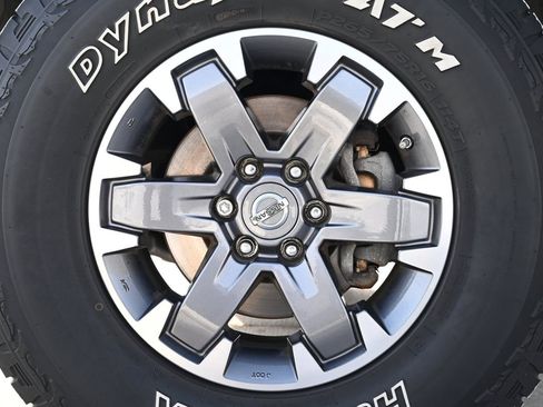 Used 2019 Nissan Frontier PRO-4X image 48