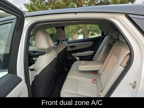 Used 2024 Nissan Ariya AWD image 8