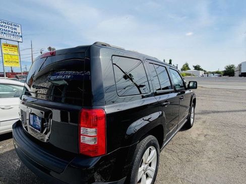 Used 2016 Jeep Patriot Sport w/ Power Value Group AWD/4WD image 9