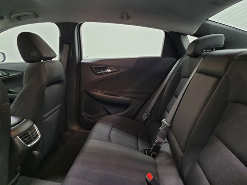 Used 2023 Chevrolet Malibu LT FWD image 18