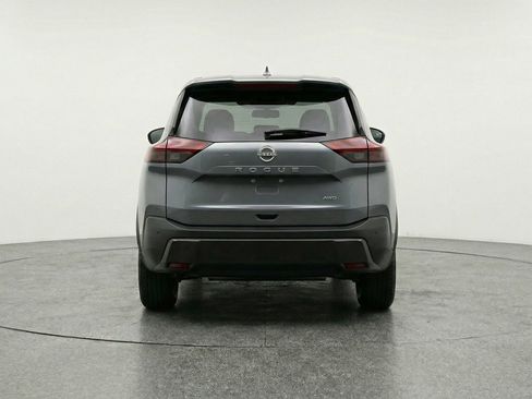 Used 2025 Nissan Rogue SV image 7