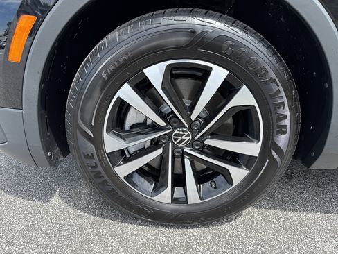 Used 2024 Volkswagen Tiguan S FWD image 13