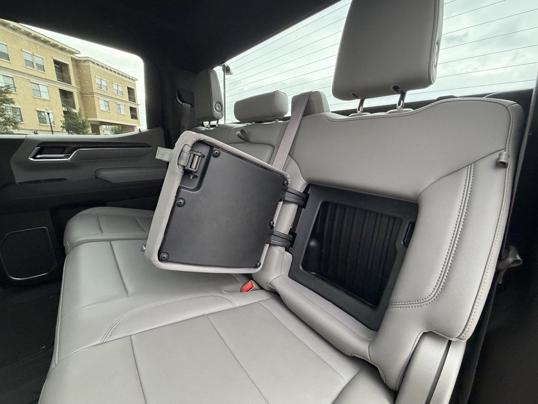 Used 2022 GMC Sierra 1500 SLT w/ SLT Convenience Package AWD/4WD image 16